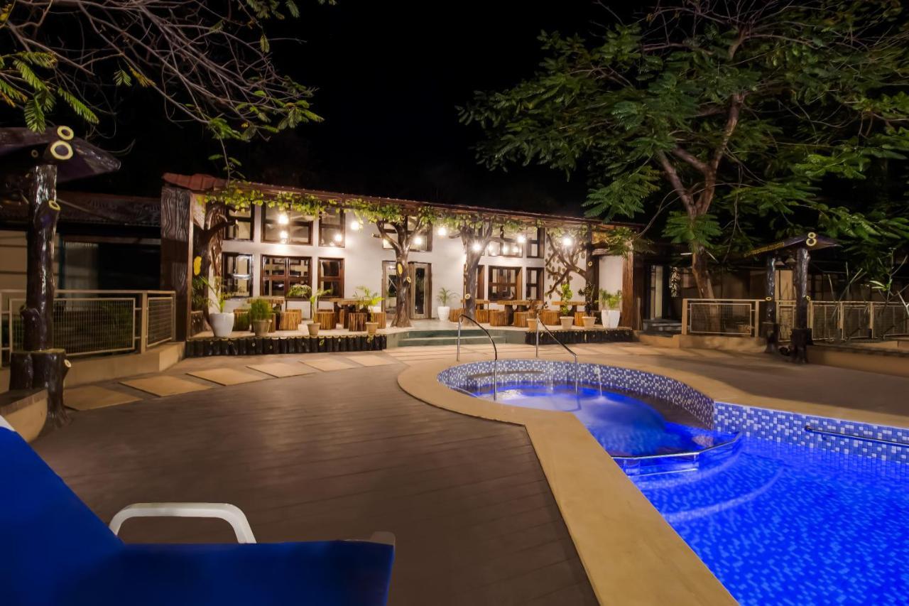 Hotel Club Mahindra Netrang Extérieur photo